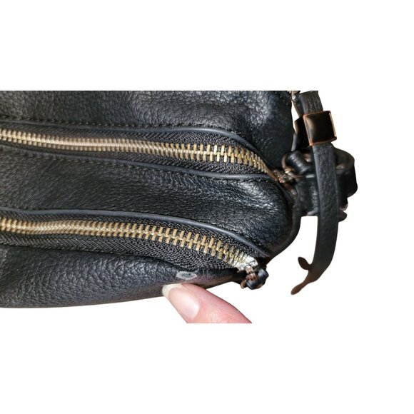 Urban Expressions Black vegan Leather Crossbody Bag - Picture 3 of 13